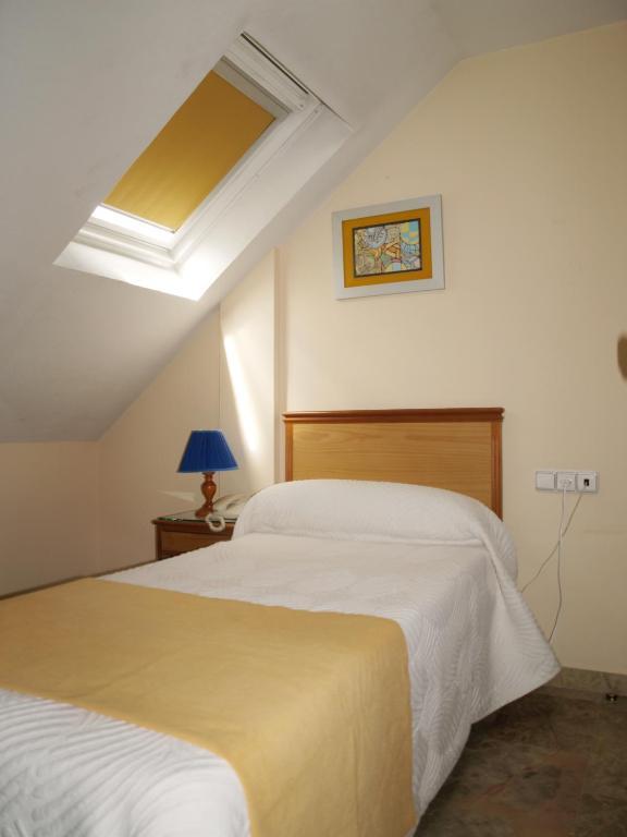 לוסנה Hotel Al-Yussana חדר תמונה